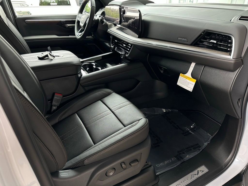 New 2026 Chevrolet Tahoe High Country AWD/4WD image 16