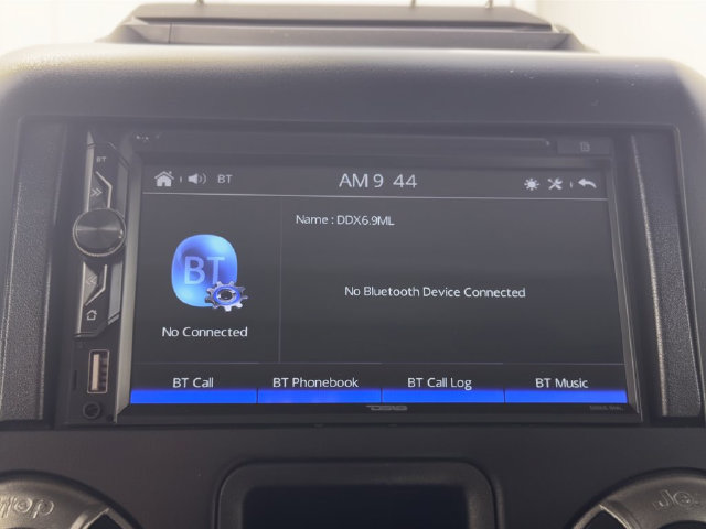 Used 2018 Jeep Wrangler Unlimited Sport w/ Connectivity Group AWD/4WD image 21