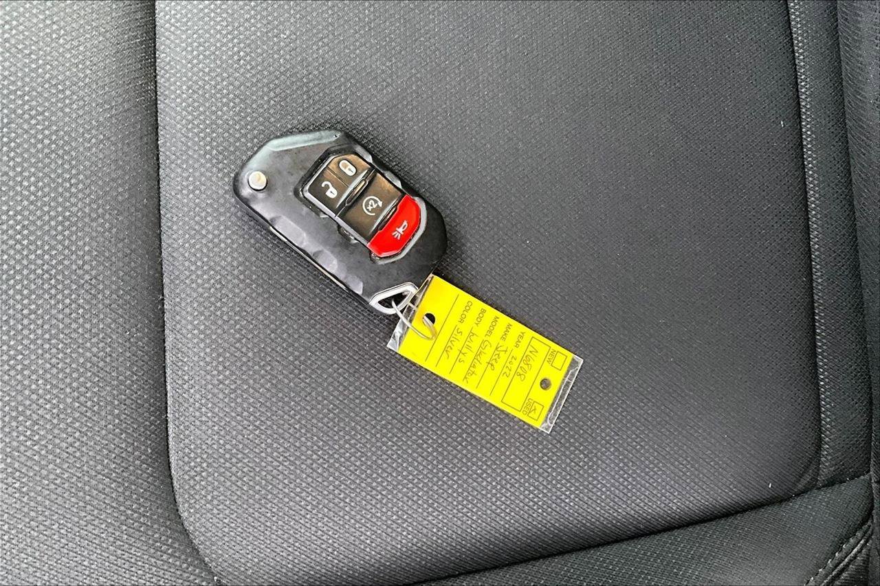 Used 2022 Jeep Gladiator Sport image 33