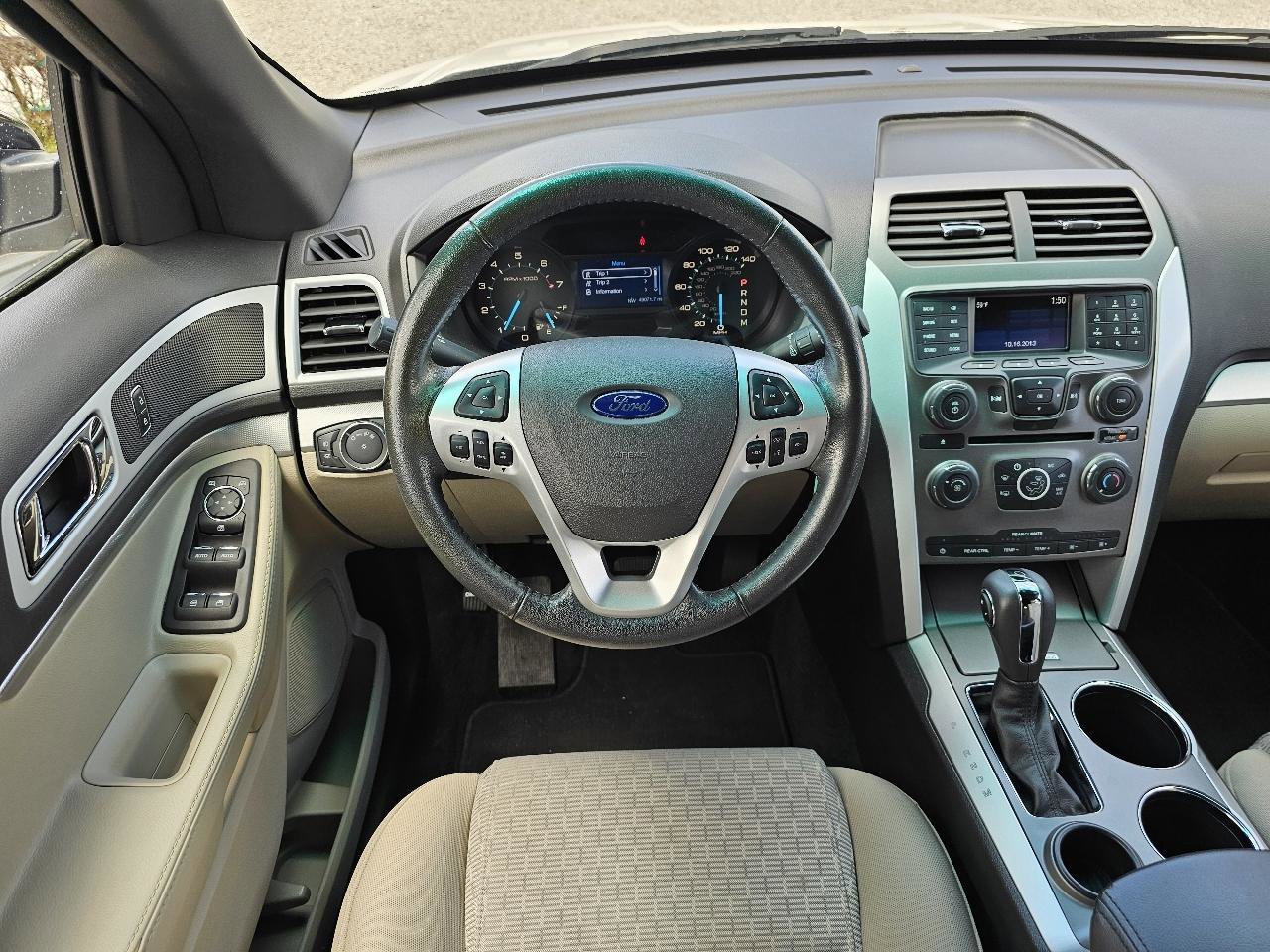 Used 2014 Ford Explorer XLT FWD image 41