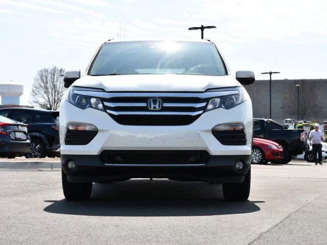 Used 2016 Honda Pilot Touring image 2