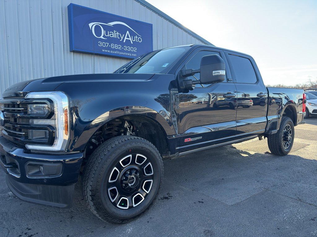 Used 2025 Ford F350 Platinum image 2