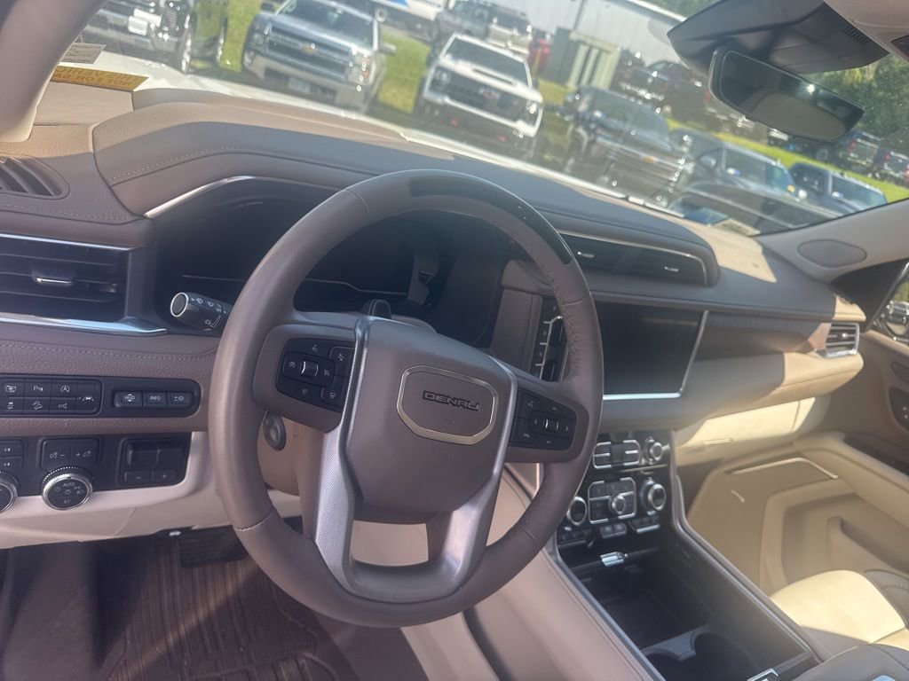 Used 2024 GMC Yukon Denali w/ Denali Reserve Package AWD/4WD image 20