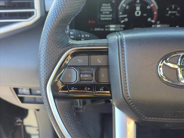 Used 2024 Toyota Tundra Platinum image 11