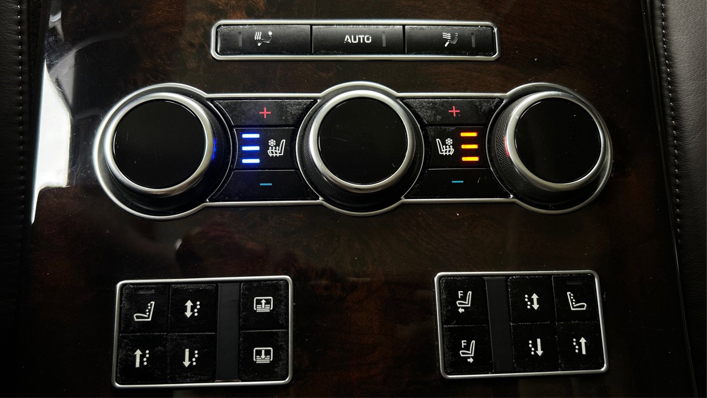 Used 2014 Land Rover Range Rover Long Wheelbase Autobiography image 23