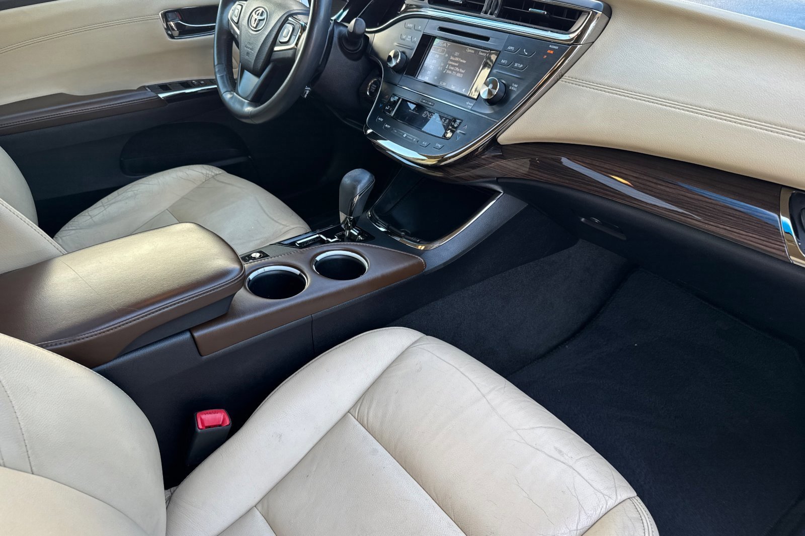 Used 2014 Toyota Avalon XLE Touring FWD image 12