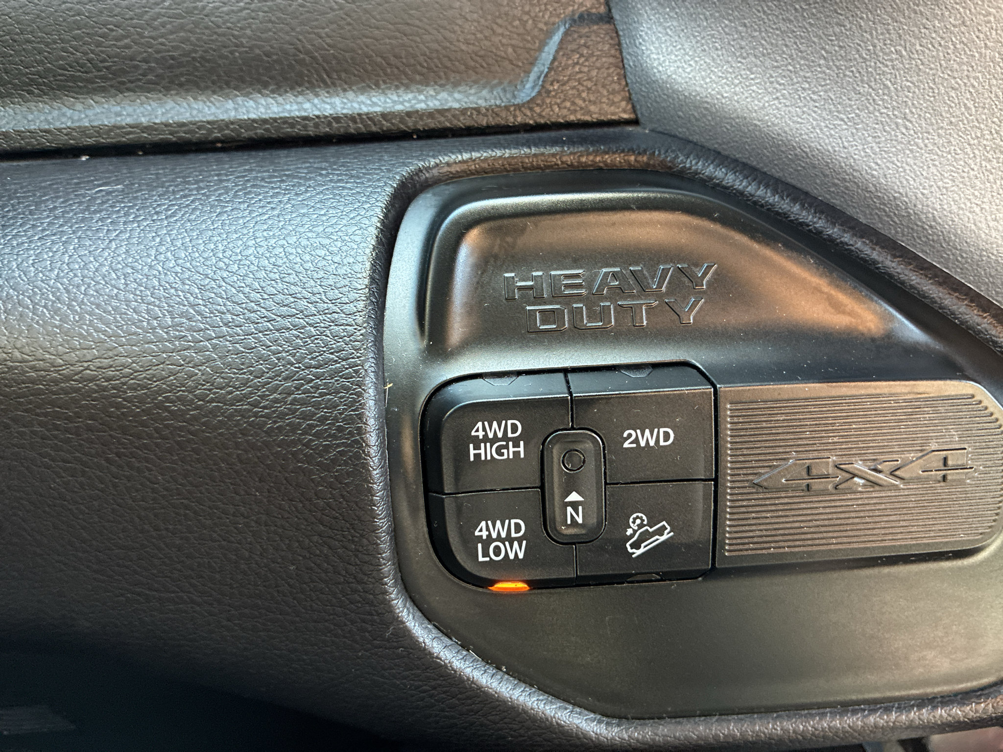 Used 2022 RAM 2500 Laramie AWD/4WD image 22