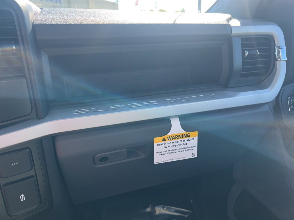 New 2026 Ford F250 4x4 Regular Cab Super Duty image 30