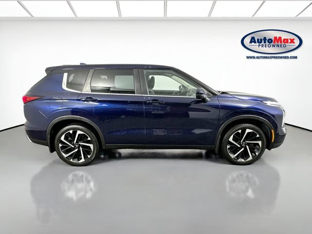 Used 2023 Mitsubishi Outlander SE AWD/4WD image 10