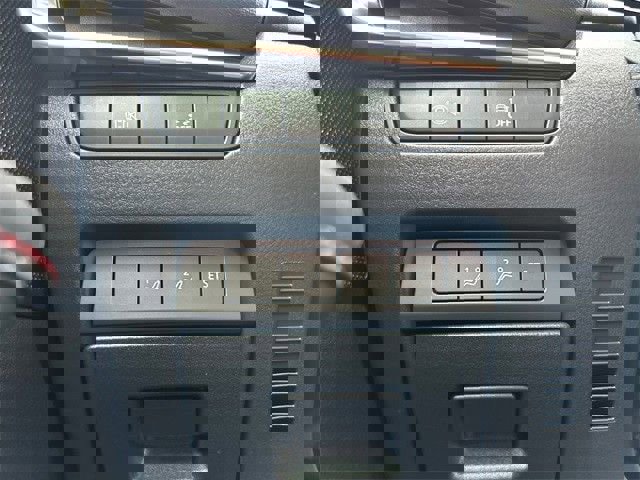 Used 2024 MAZDA MAZDA3 s image 22