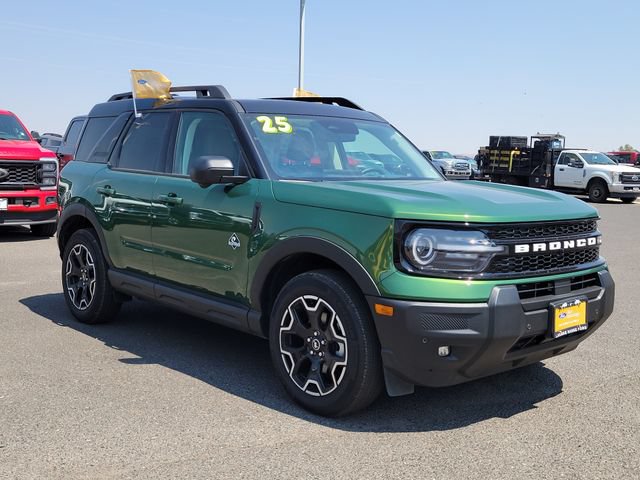 Certified 2025 Ford Bronco Sport Outer Banks w/ Outer Banks Tech Package+ AWD/4WD image 4