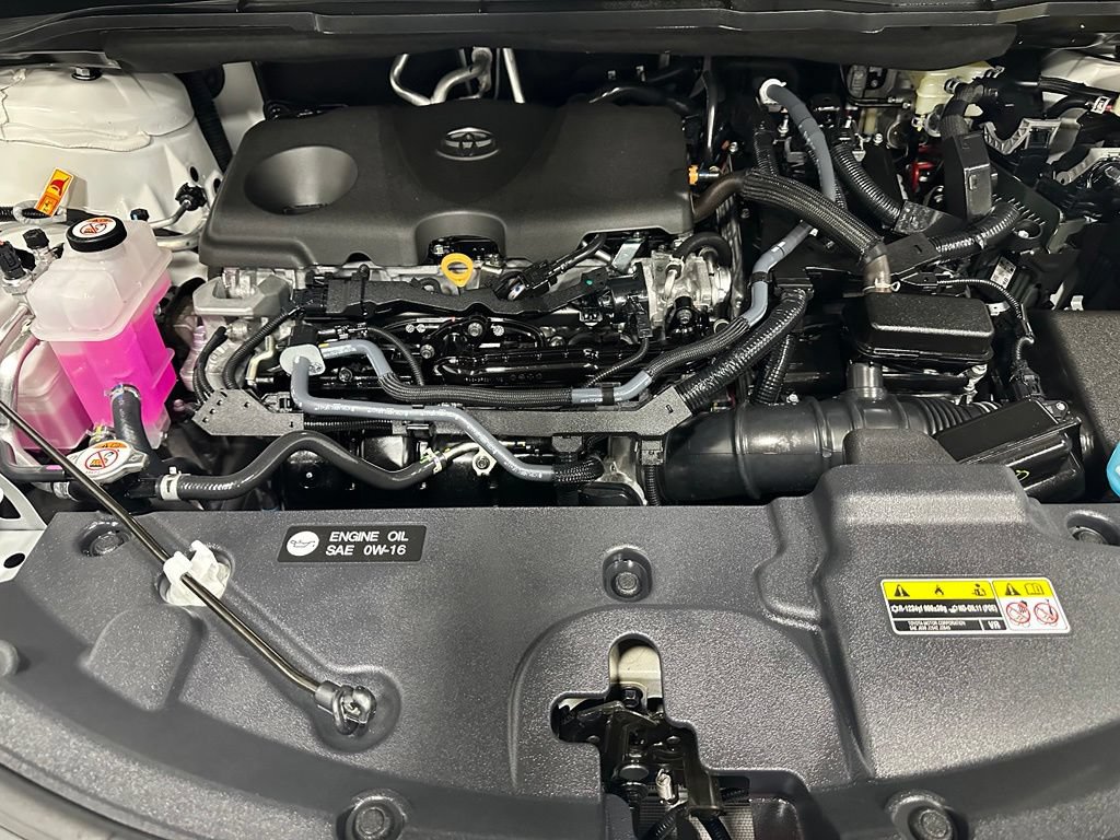 Used 2025 Toyota Sienna LE FWD image 67