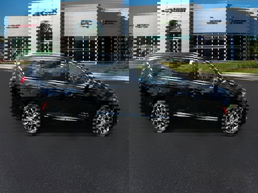 New 2026 Chrysler Pacifica Pinnacle w/ Trailer Tow Group image 10