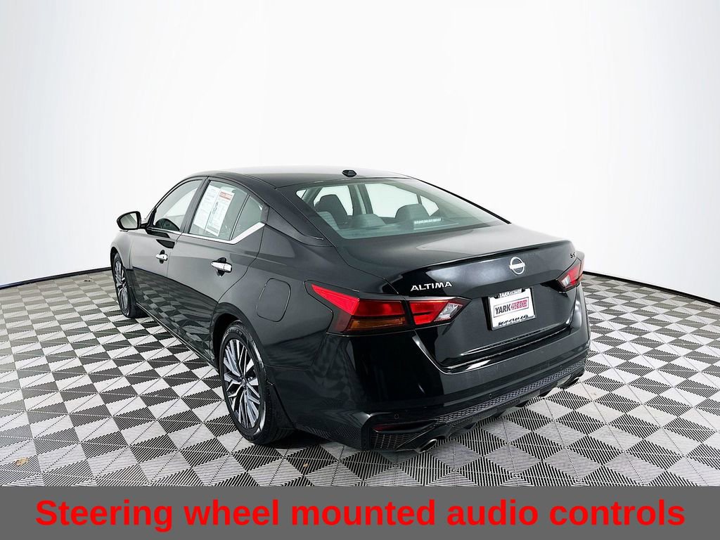 Used 2024 Nissan Altima 2.5 SV w/ SV Premium Package image 8