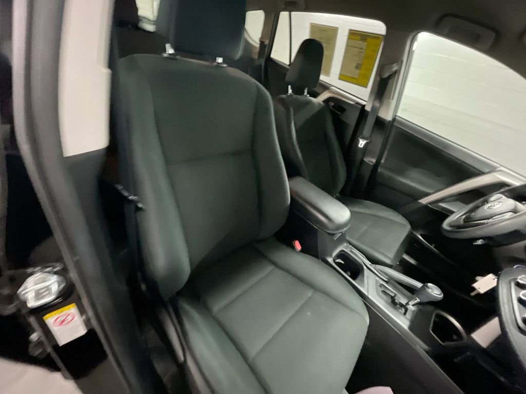 Used 2016 Toyota RAV4 LE image 24
