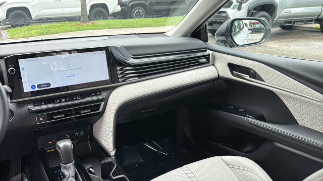 Used 2026 Toyota Camry XLE FWD image 15