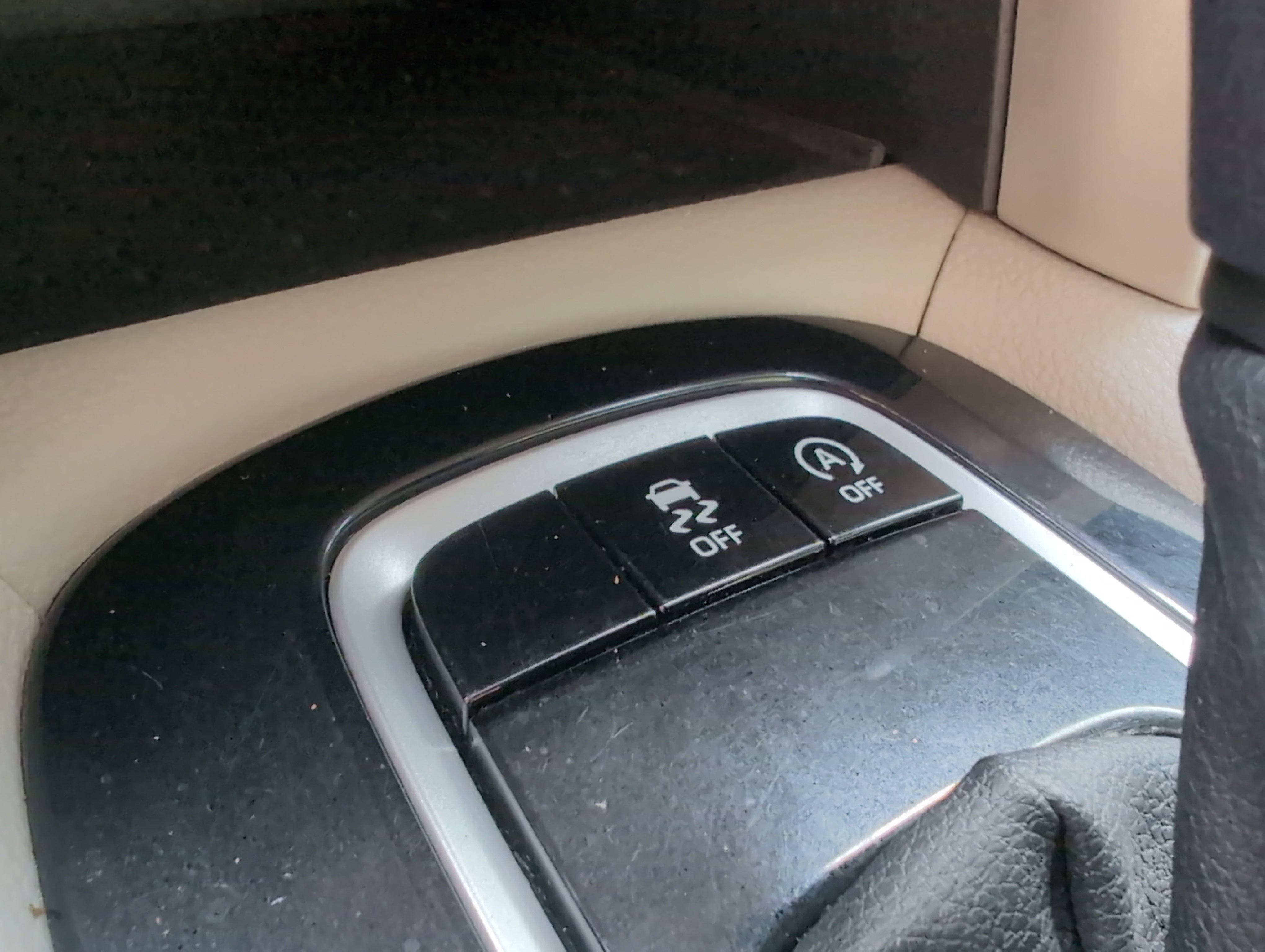 Certified 2022 Toyota Corolla Cross L FWD image 34