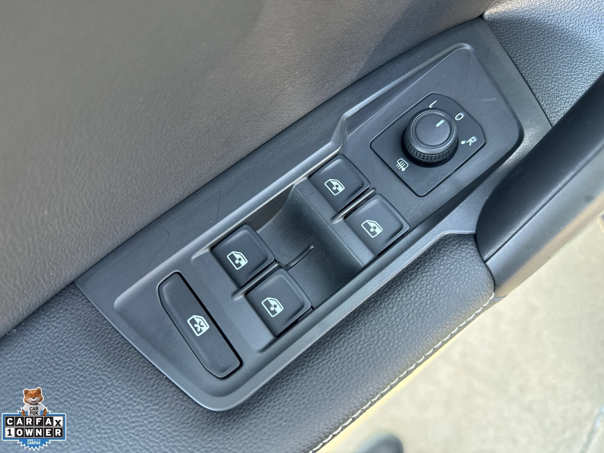 Used 2023 Volkswagen Tiguan S FWD image 16
