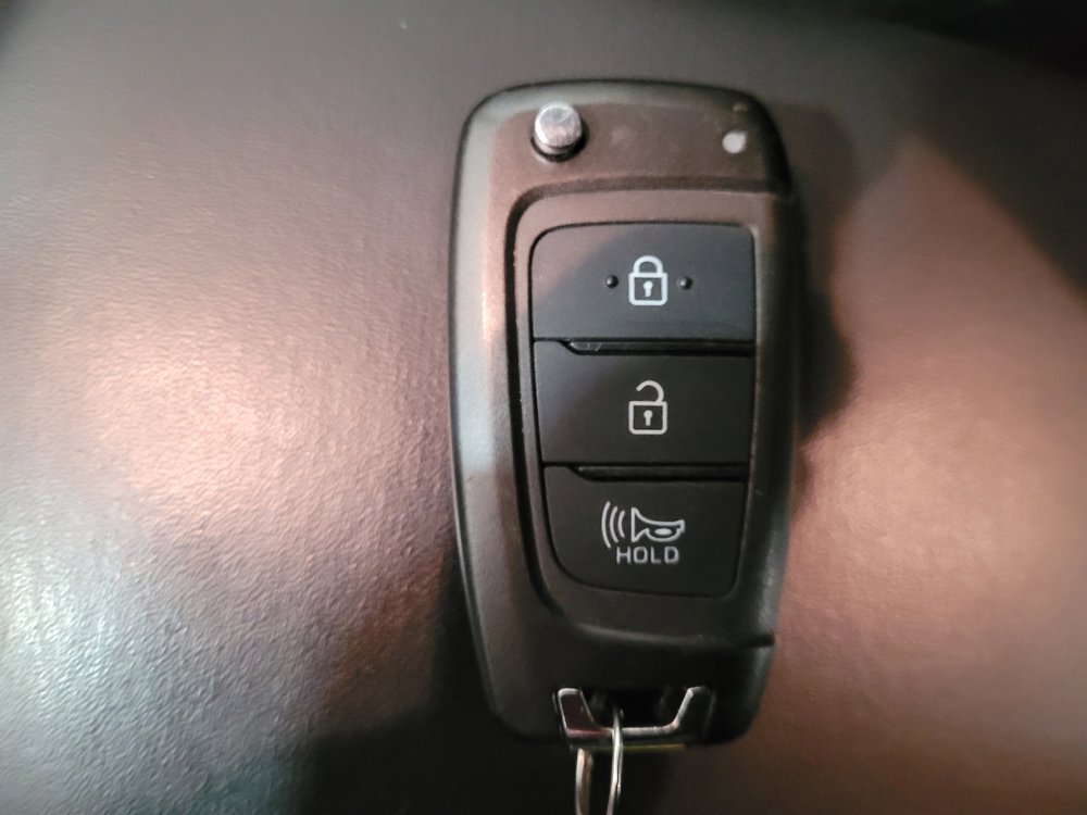 Used 2024 Hyundai Venue SE image 32