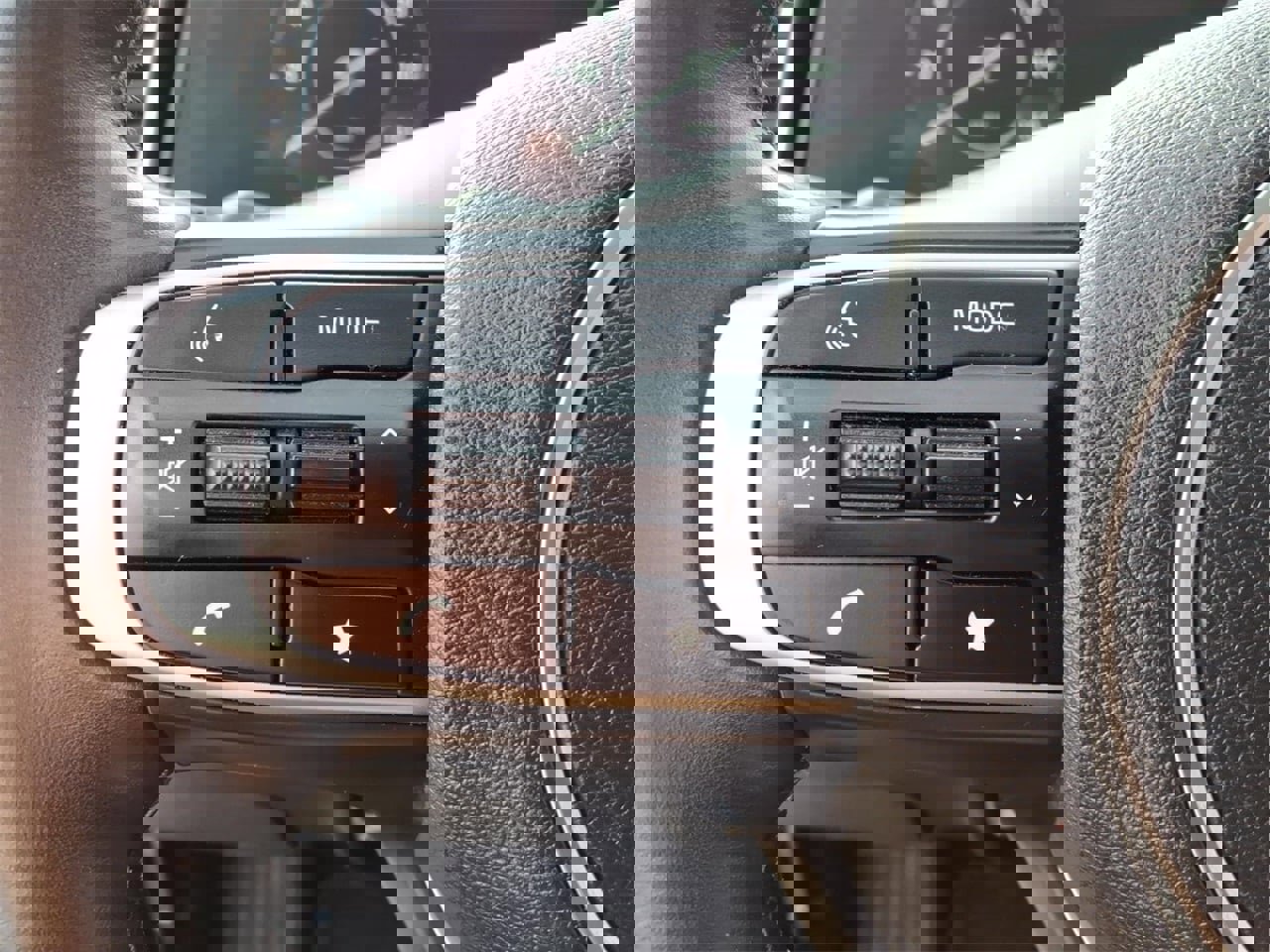 Used 2023 Kia Sportage SX image 28