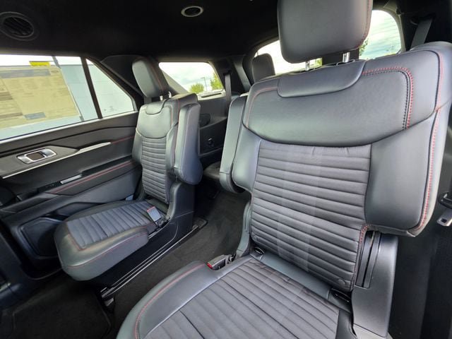 New 2026 Ford Explorer ST-Line AWD/4WD image 15