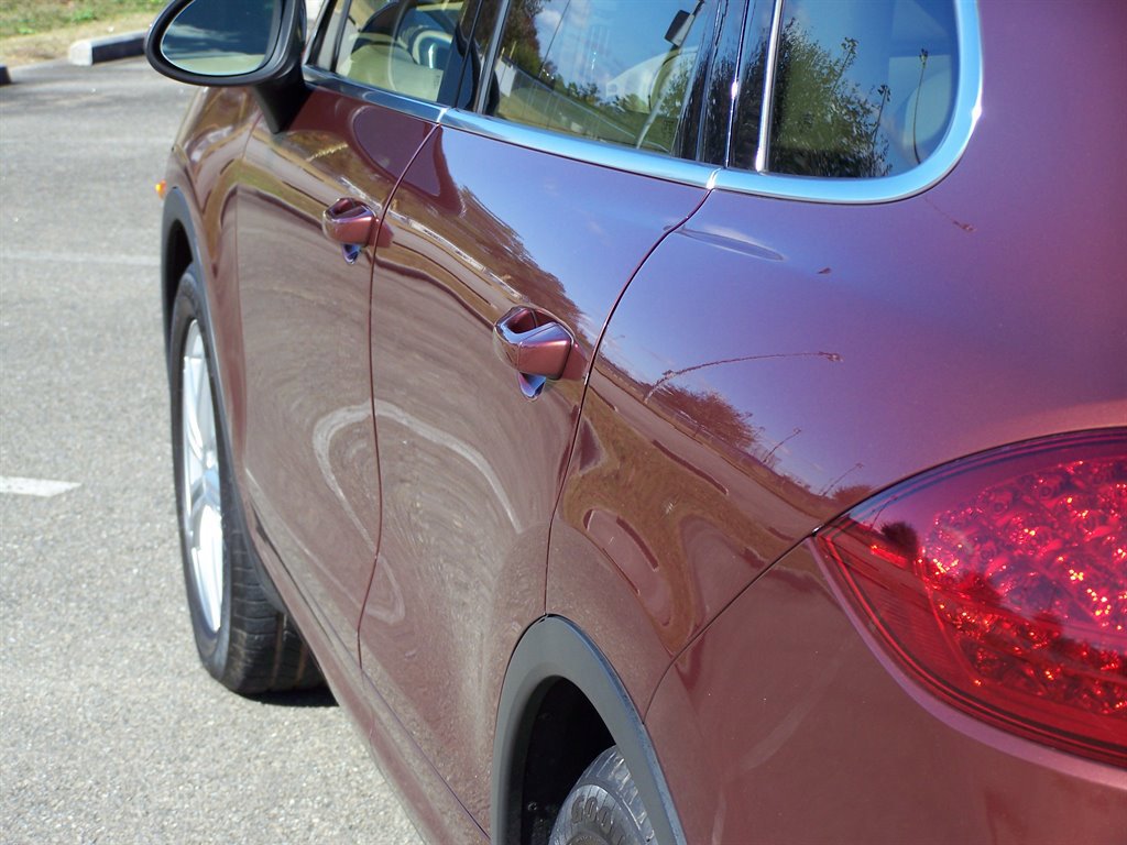 Used 2012 Porsche Cayenne S image 18