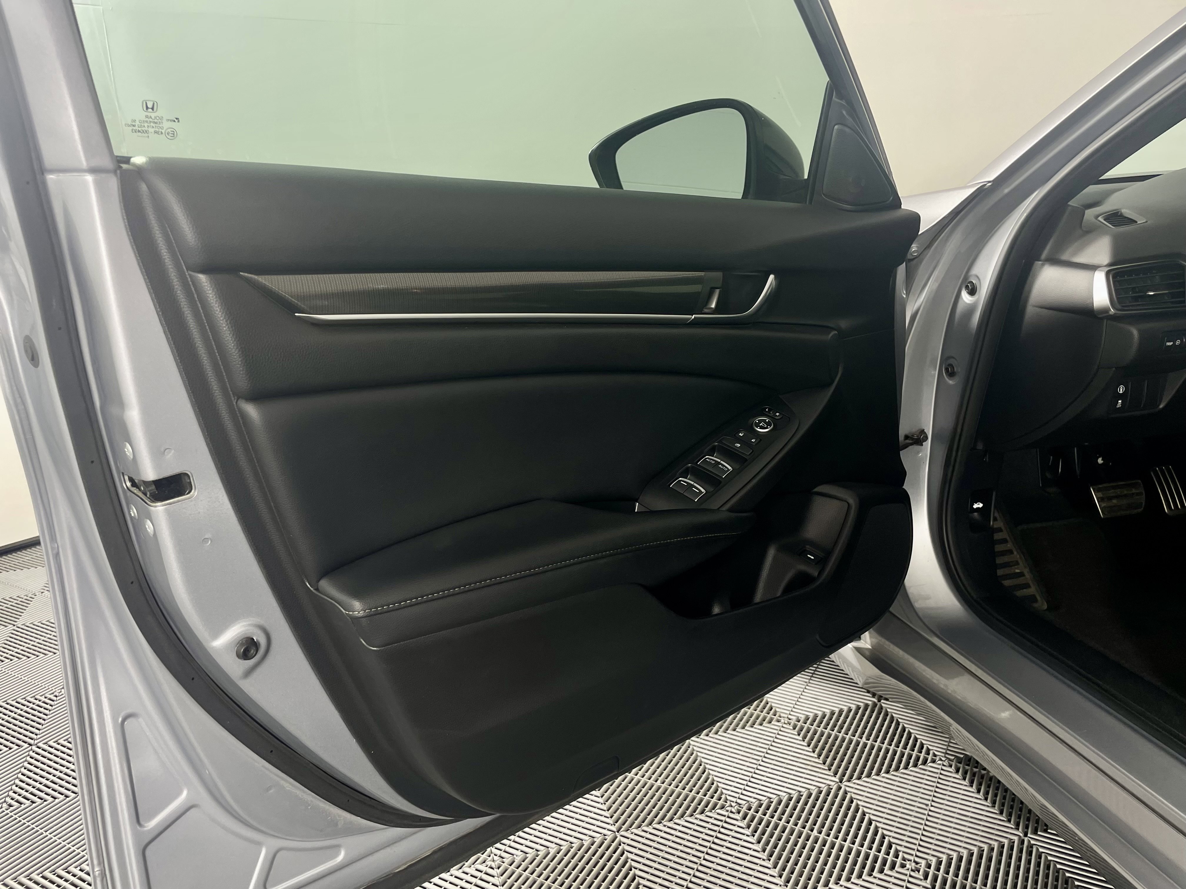 Used 2021 Honda Accord Sport image 13