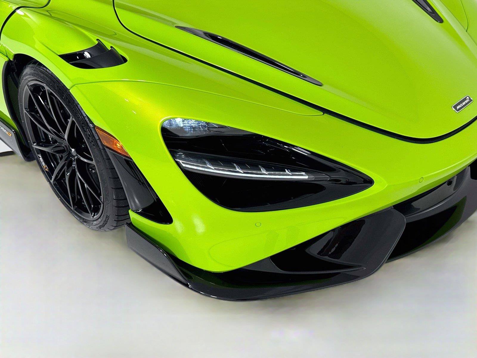 Used 2021 McLaren 765LT RWD image 30