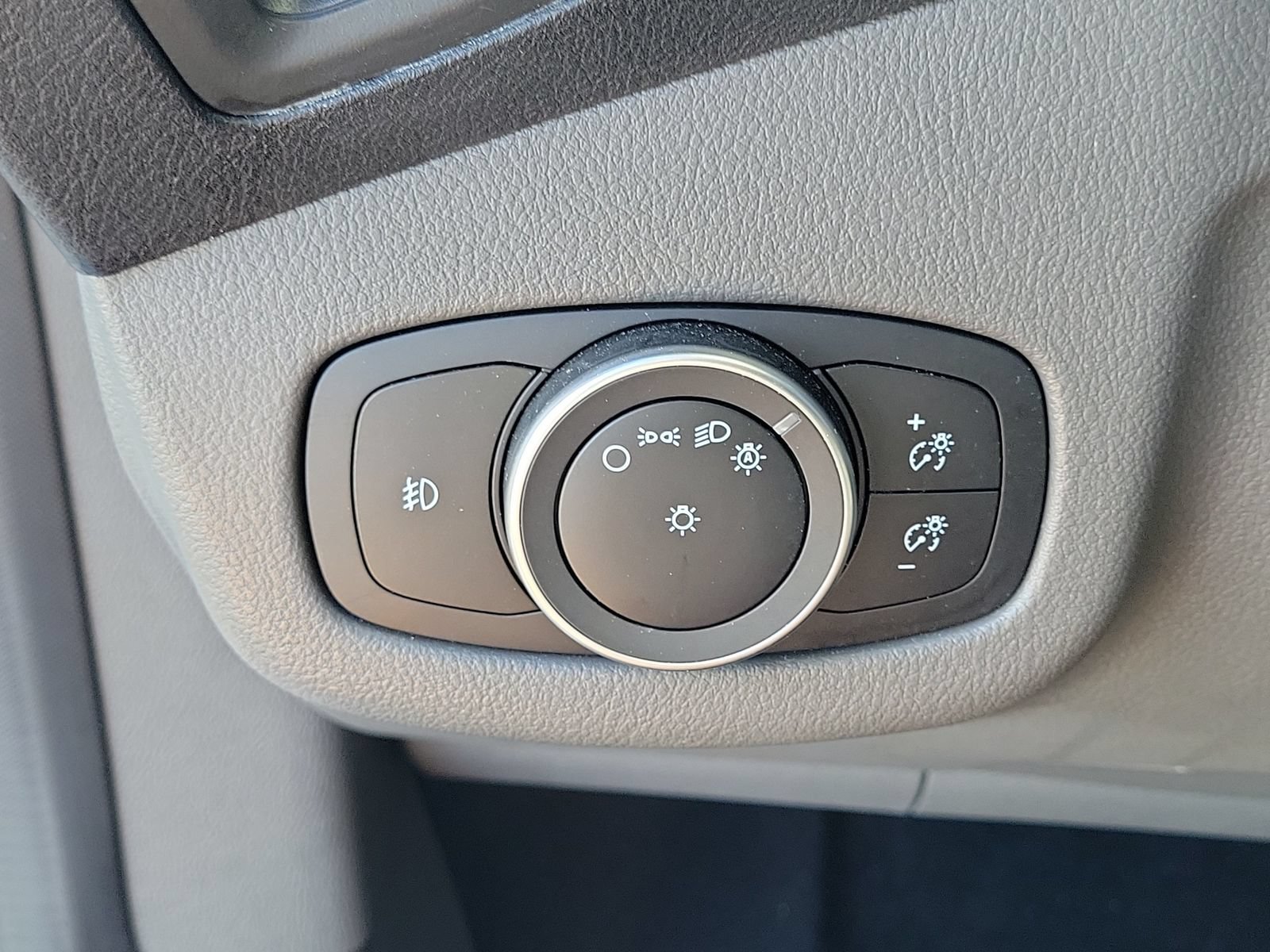 Certified 2021 Ford Transit Connect XLT FWD image 23