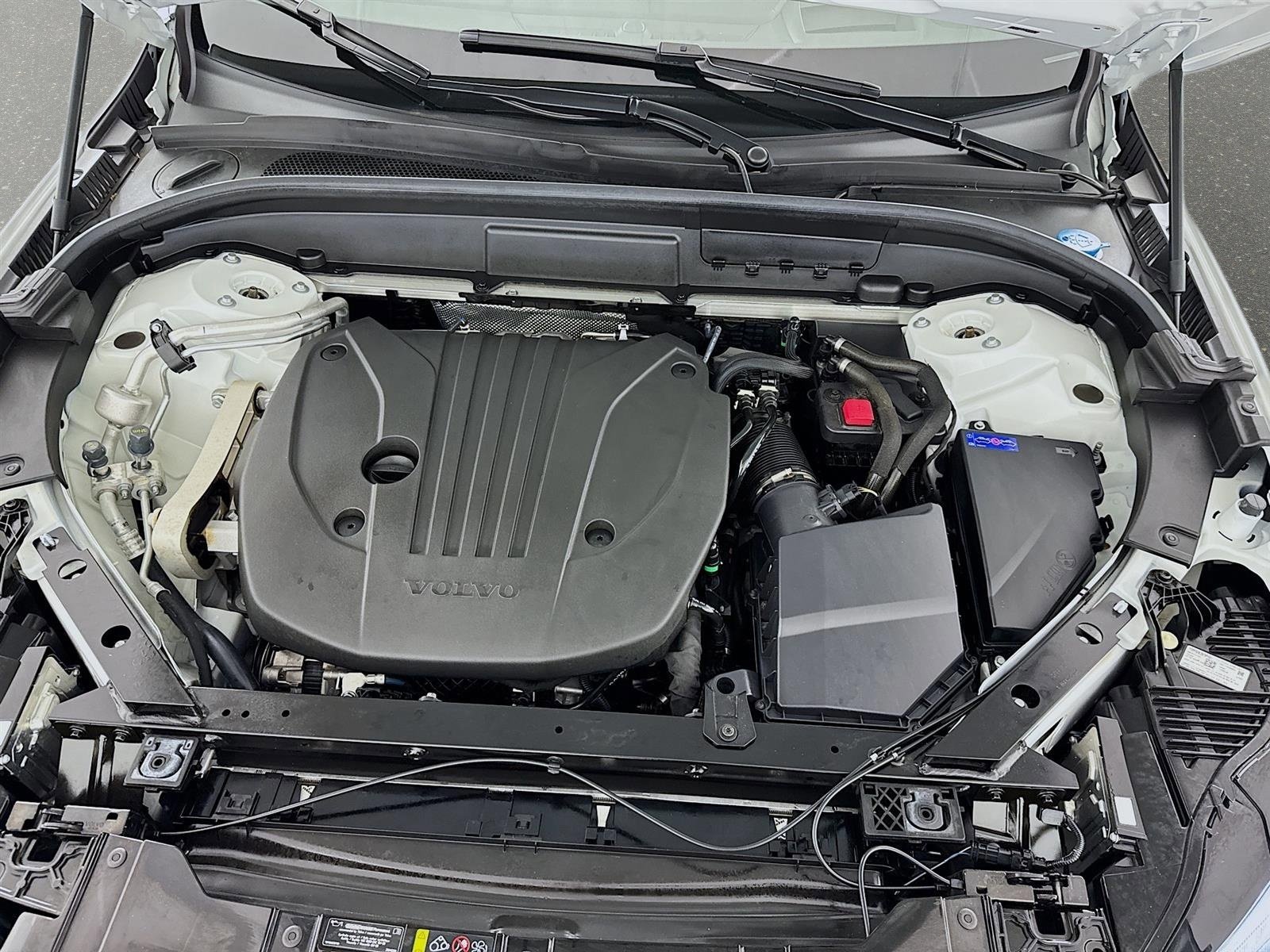 Used 2023 Volvo XC60 B5 Ultimate w/ Climate Package FWD image 33