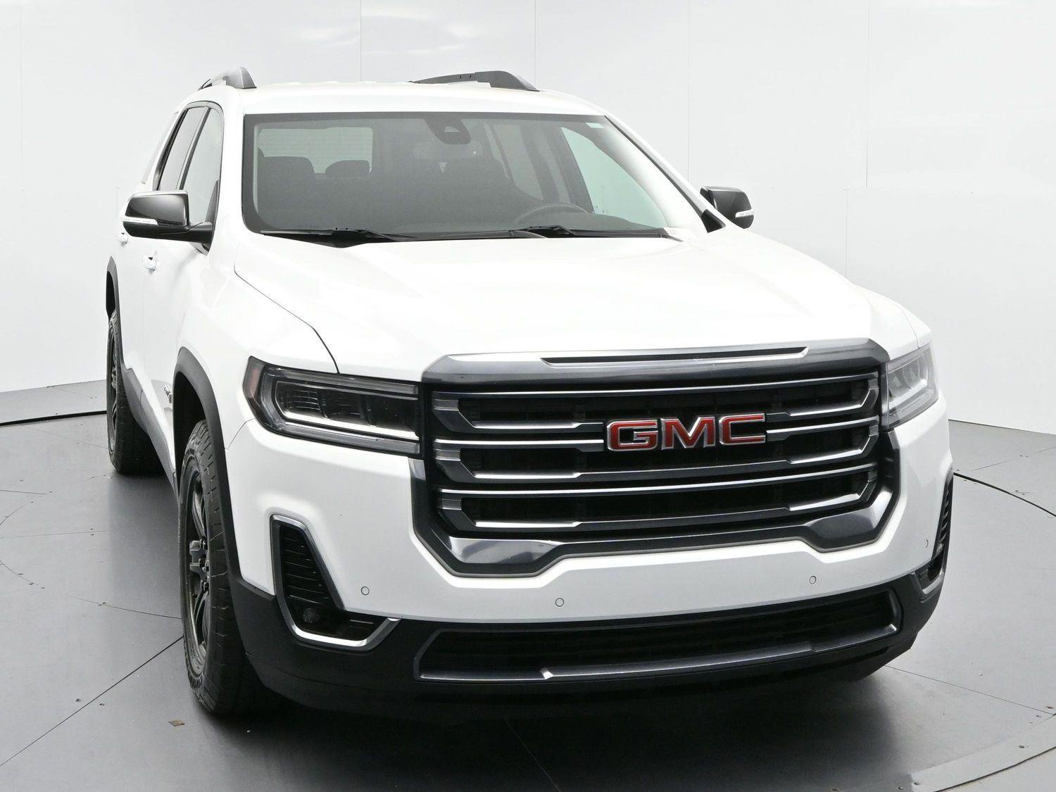 Used 2023 GMC Acadia AT4 w/ Trailering Package AWD/4WD image 2