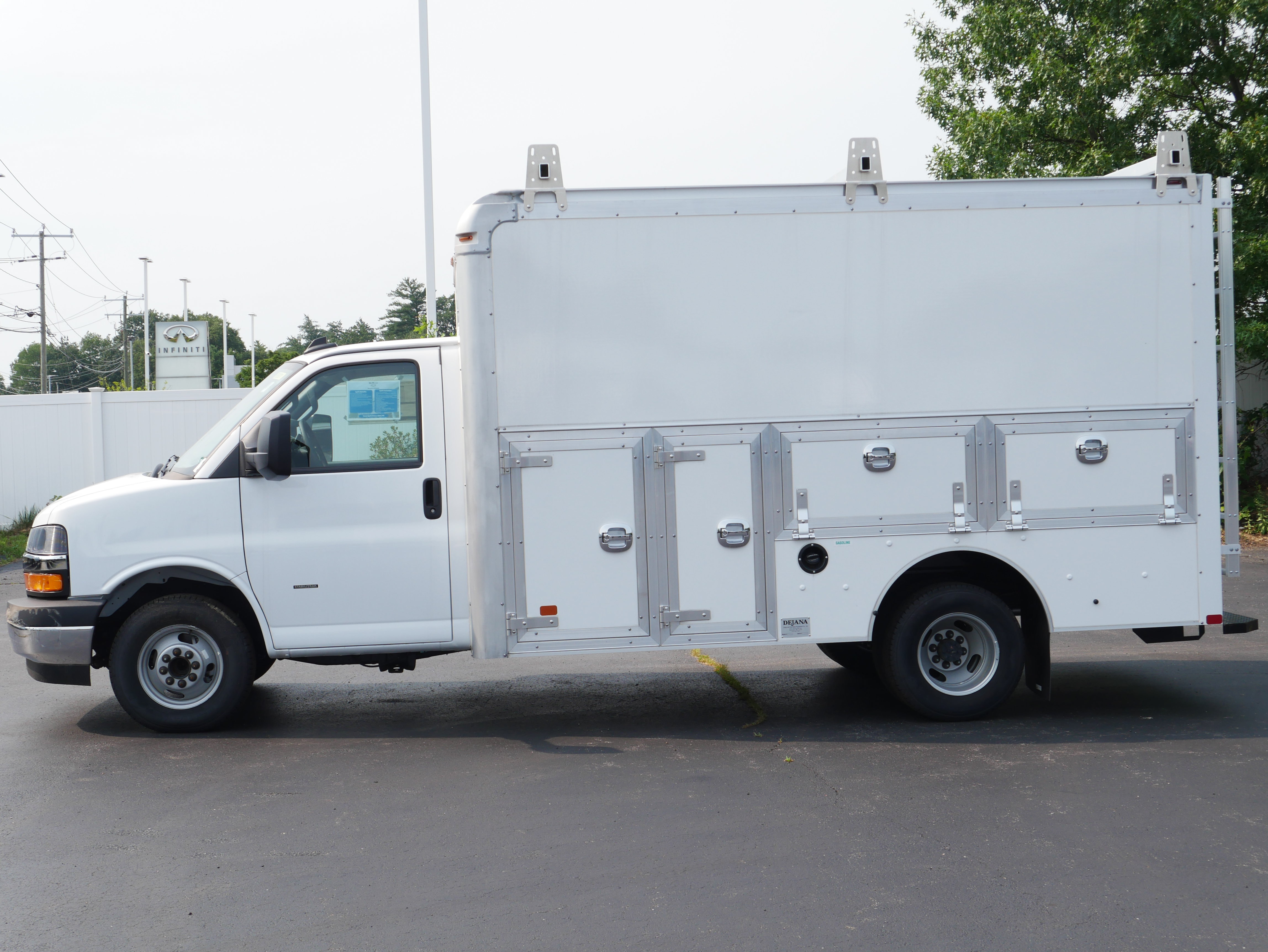 New 2025 Chevrolet Express 3500 w/ Power Convenience Package RWD image 12