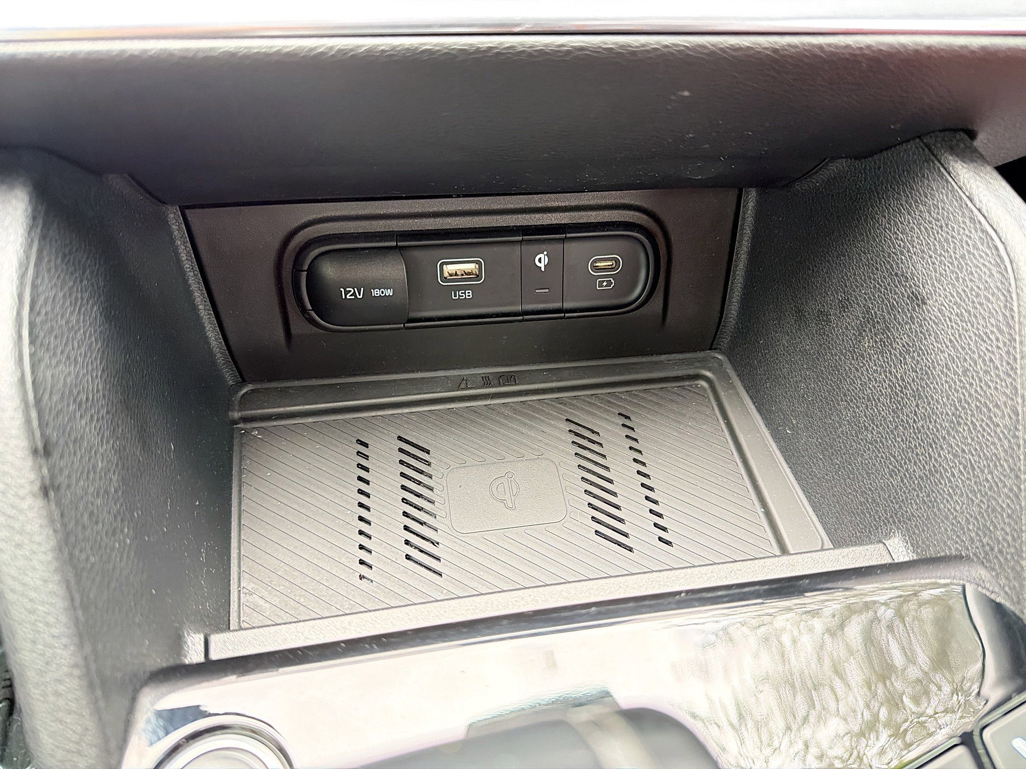 Used 2023 Kia Sportage SX image 31