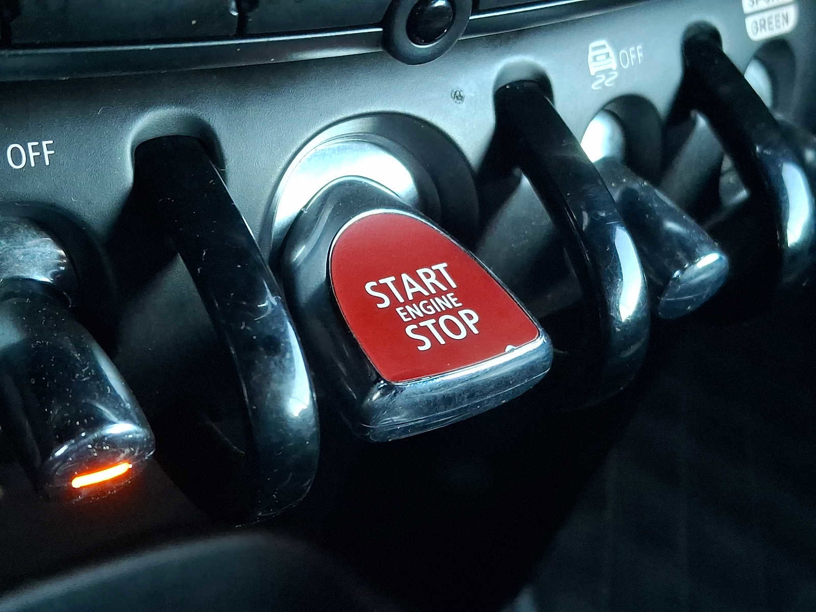 Used 2019 MINI Cooper S image 14