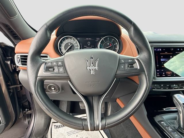 Used 2023 Maserati Levante GT AWD/4WD image 40
