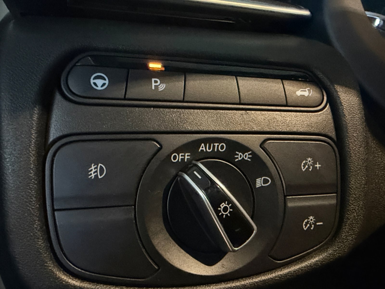 Used 2022 INFINITI QX50 Luxe w/ Appearance Package AWD/4WD image 22
