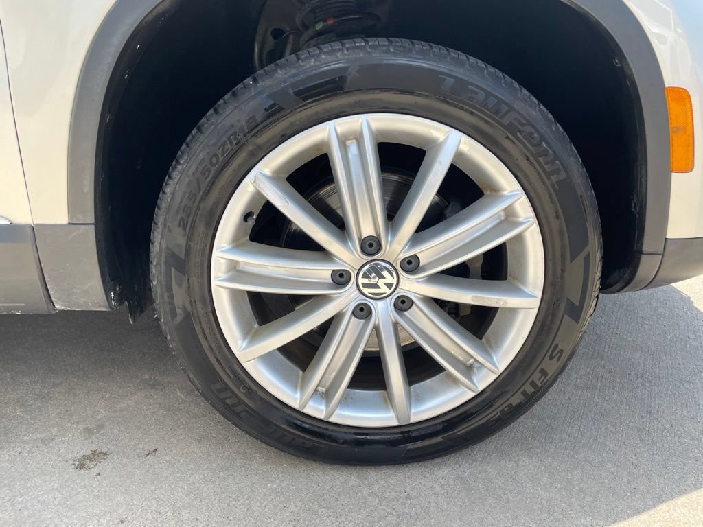 Used 2015 Volkswagen Tiguan SE FWD image 27