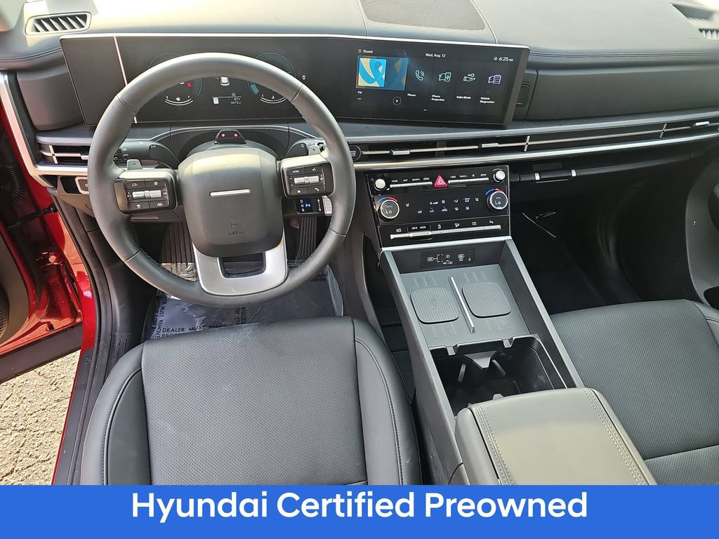 Used 2025 Hyundai Santa Fe SEL FWD image 15