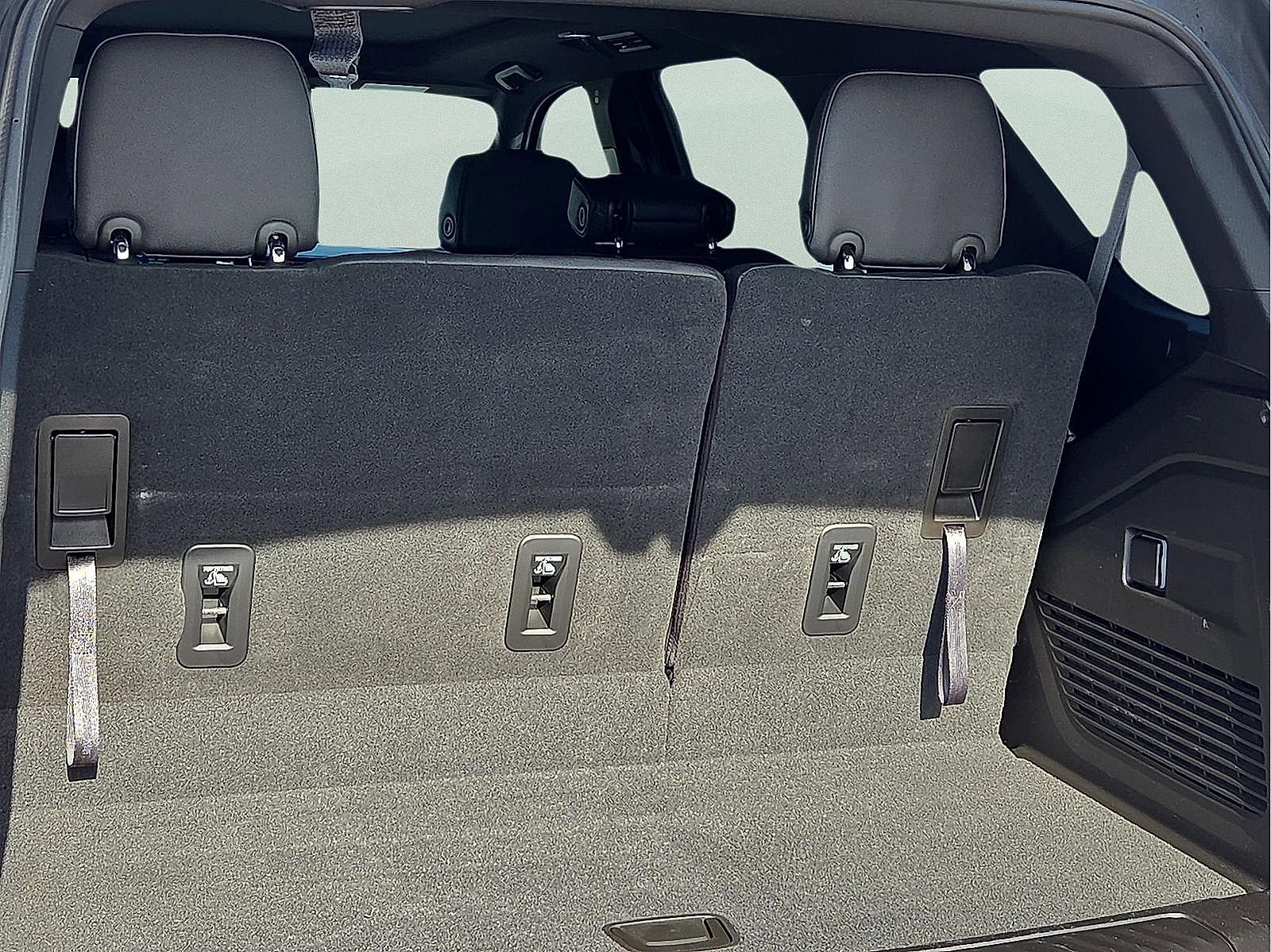 Used 2023 Chevrolet Tahoe LT image 8