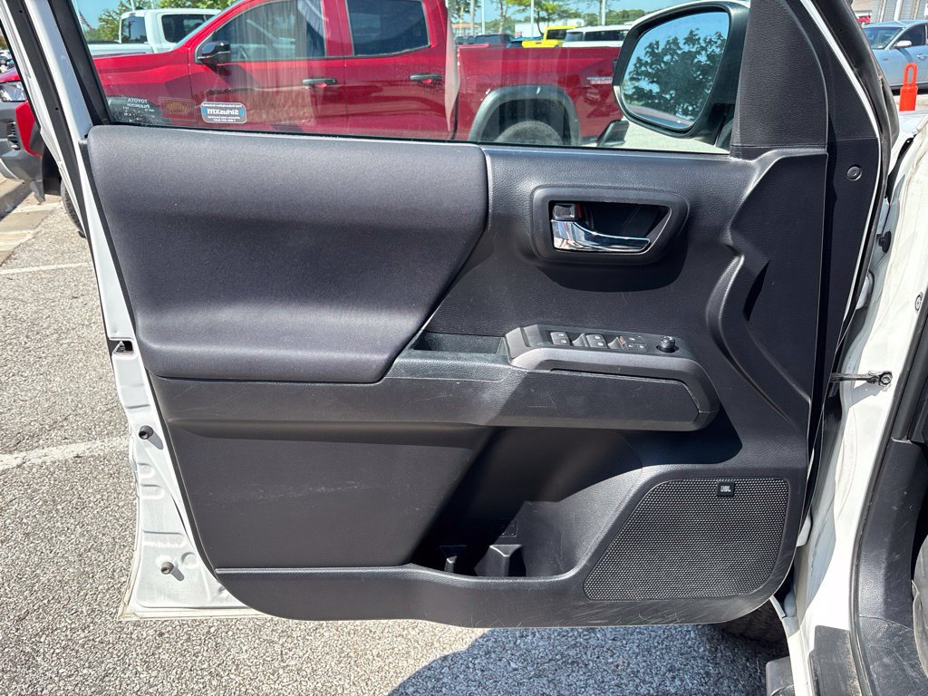 Used 2021 Toyota Tacoma TRD Off-Road w/ TRD Premium Off Road Package AWD/4WD image 34