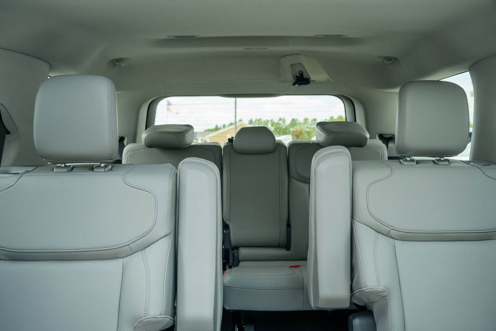 New 2027 Ford Expedition Active RWD image 9