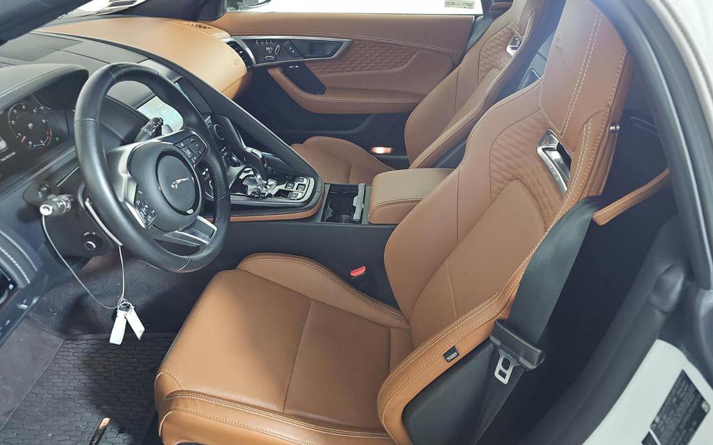 Used 2024 Jaguar F-TYPE R-Dynamic image 6