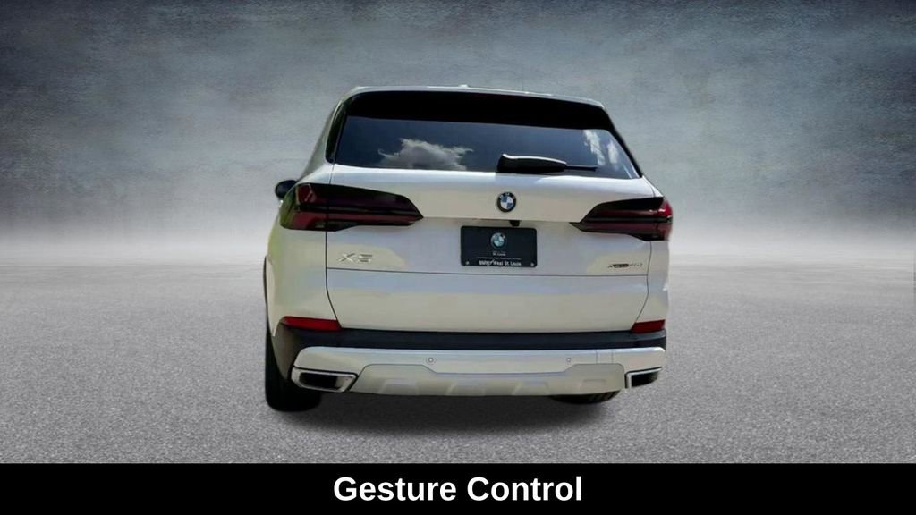 Used 2024 BMW X5 xDrive40i w/ Premium Package image 23