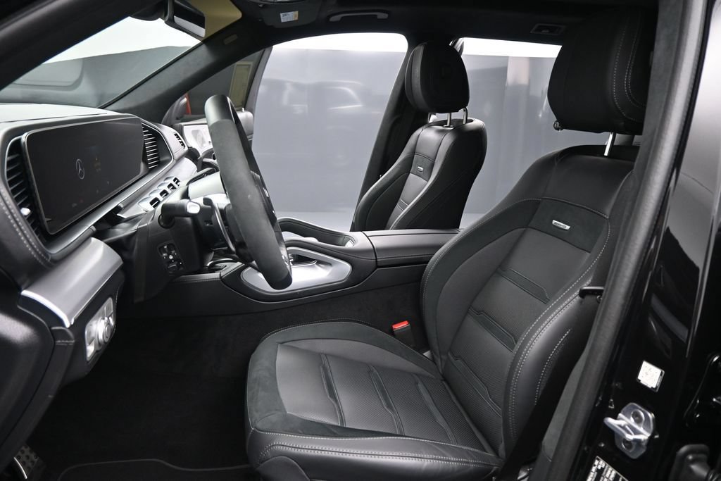 Used 2025 Mercedes-Benz GLS 63 AMG 4MATIC image 8