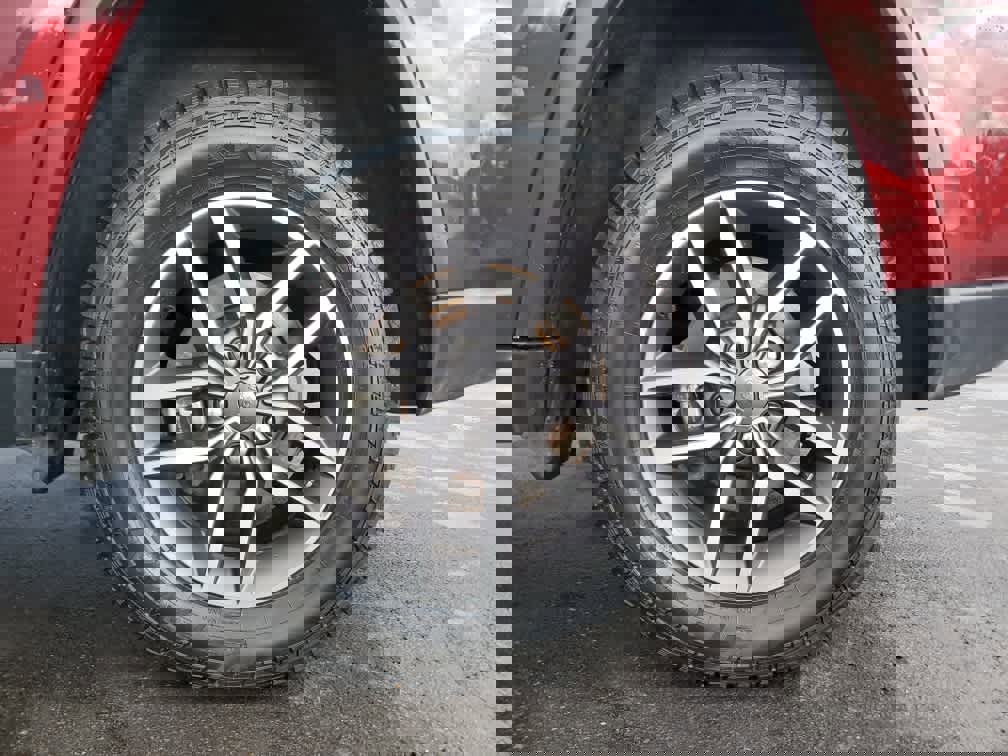 Used 2021 Jeep Grand Cherokee Limited w/ Sun & Sound Group image 9