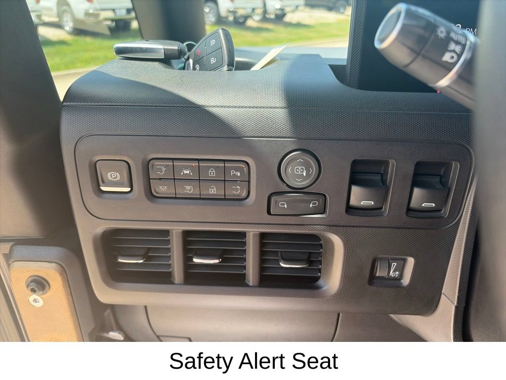 Used 2023 Chevrolet Brightdrop 600 w/ Active Safety Package 2 AWD/4WD image 34