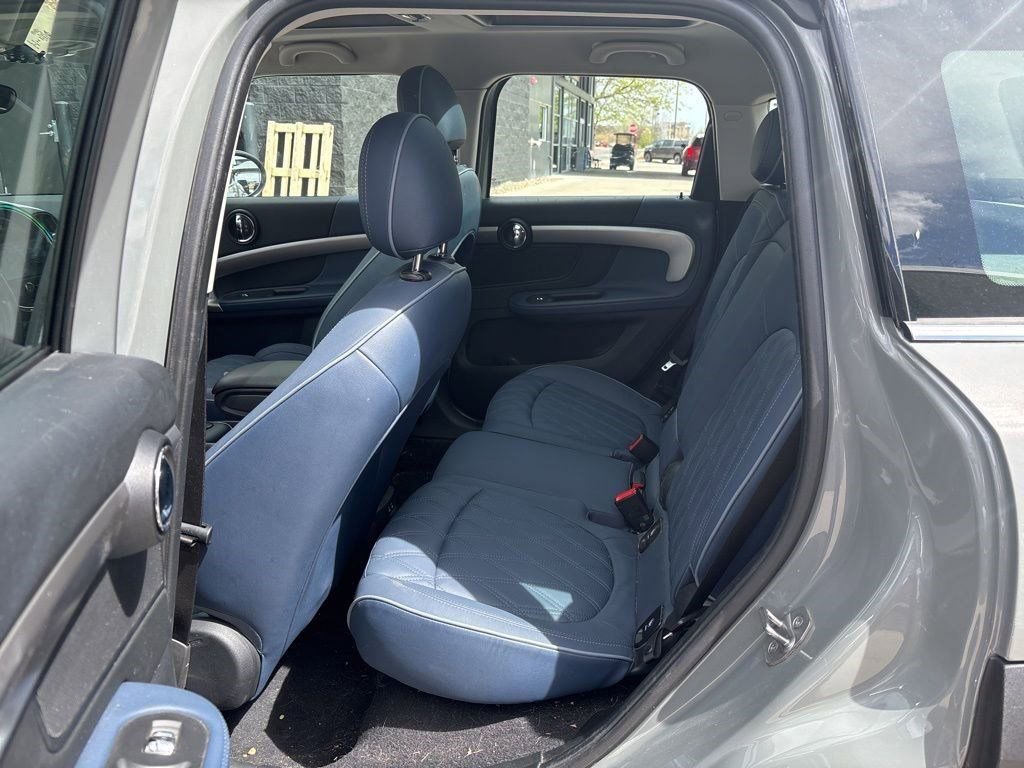 Used 2023 MINI Cooper Countryman S w/ Signature Upholstery Package image 11