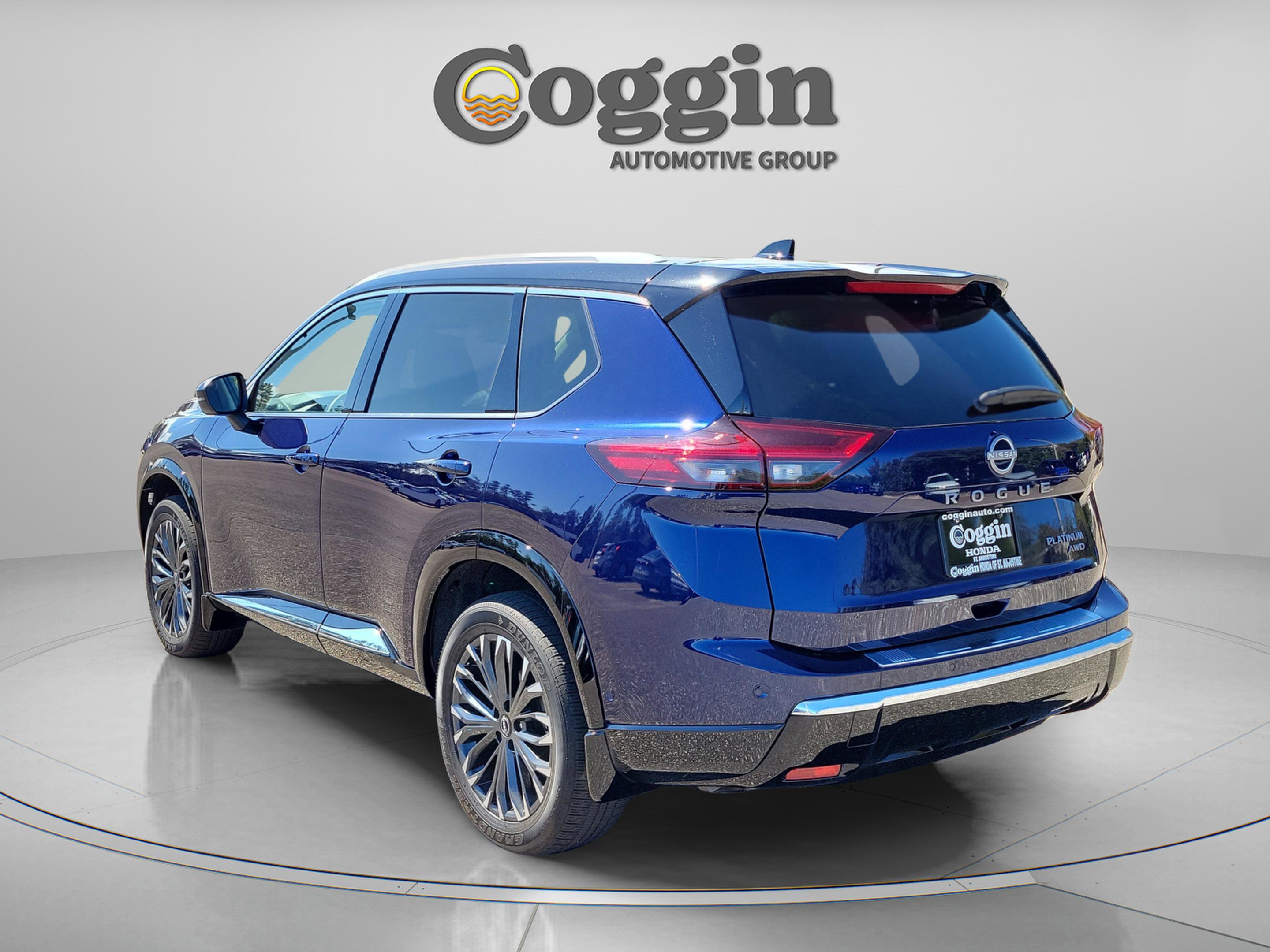 Used 2024 Nissan Rogue Platinum w/ Platinum Premium Package image 3