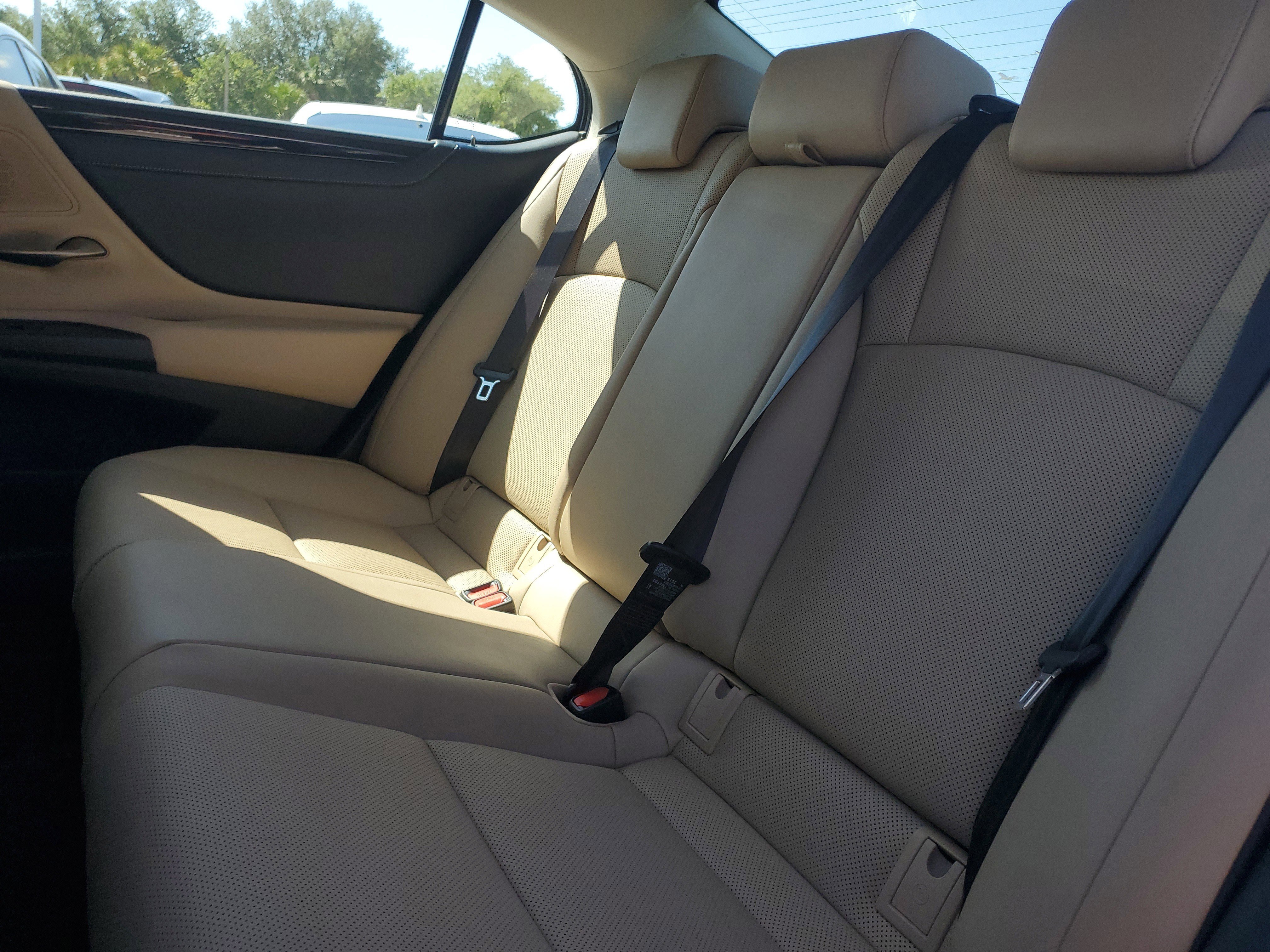 Used 2019 Lexus ES 350 w/ Premium Package FWD image 10