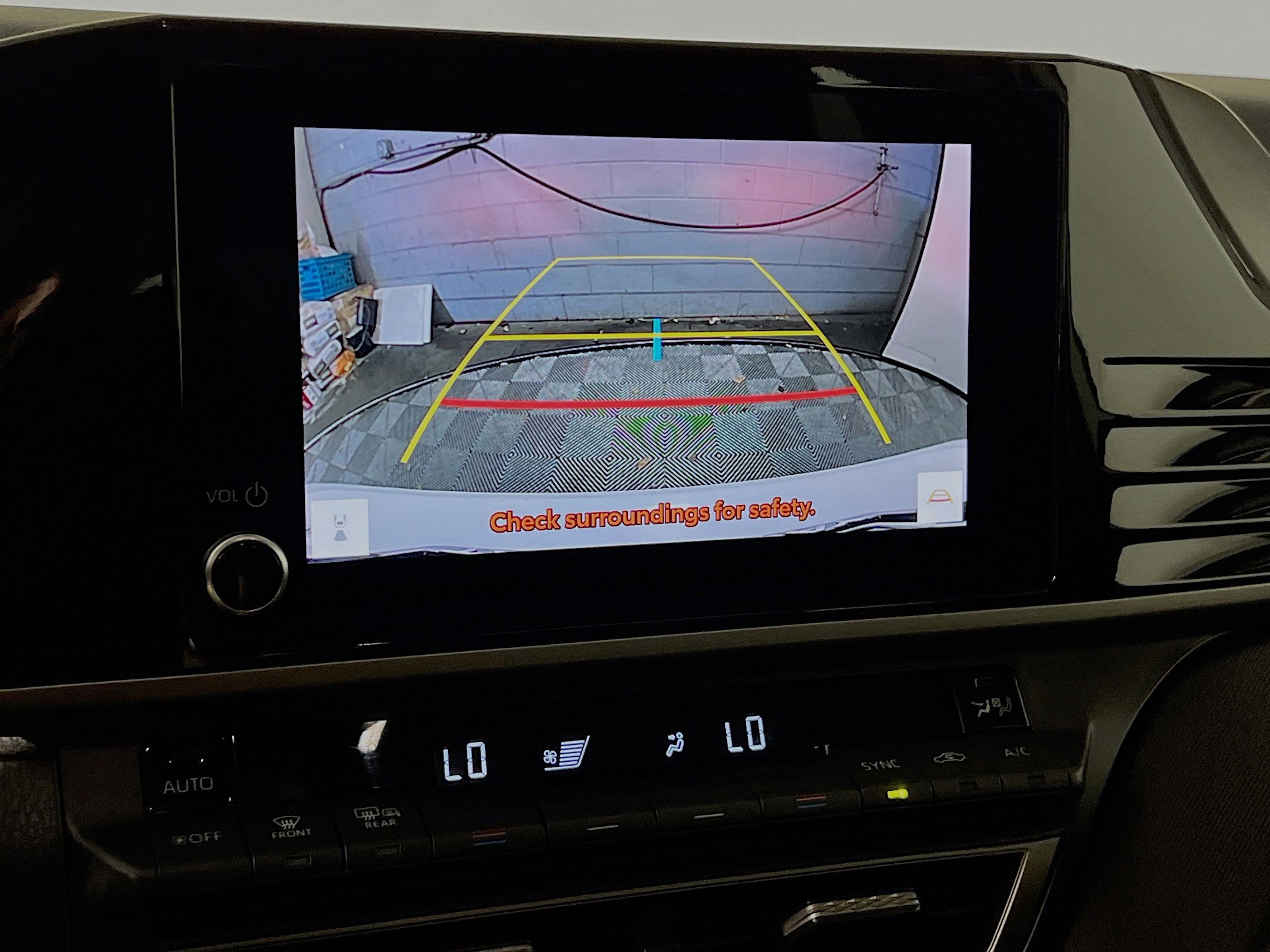Used 2025 Toyota Camry LE FWD image 28